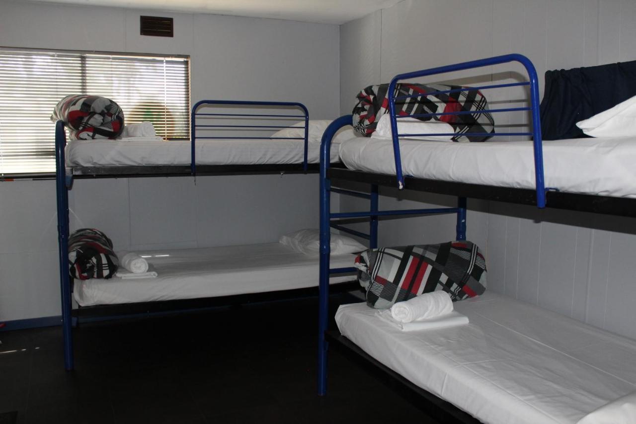 Batemans Bay Holiday Park & Hostel Екстериор снимка