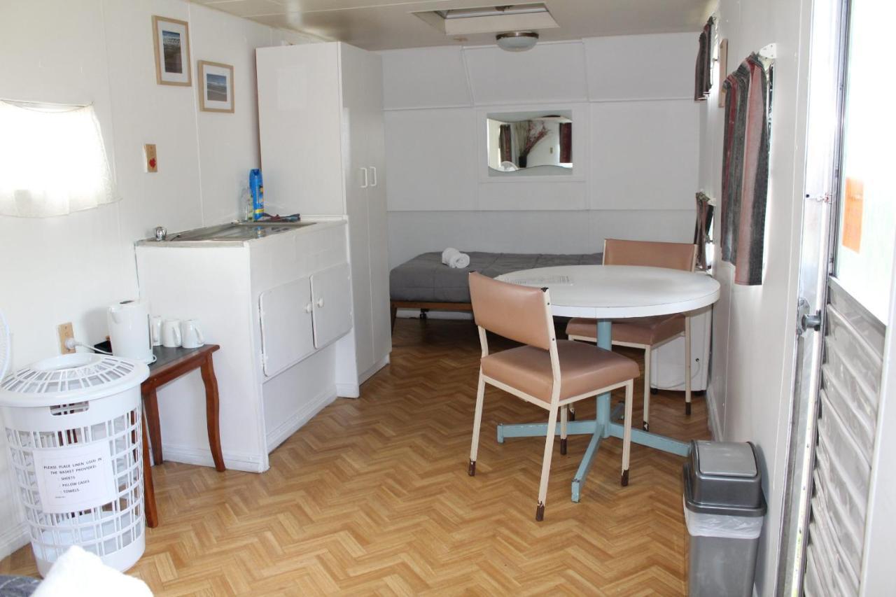 Batemans Bay Holiday Park & Hostel Екстериор снимка