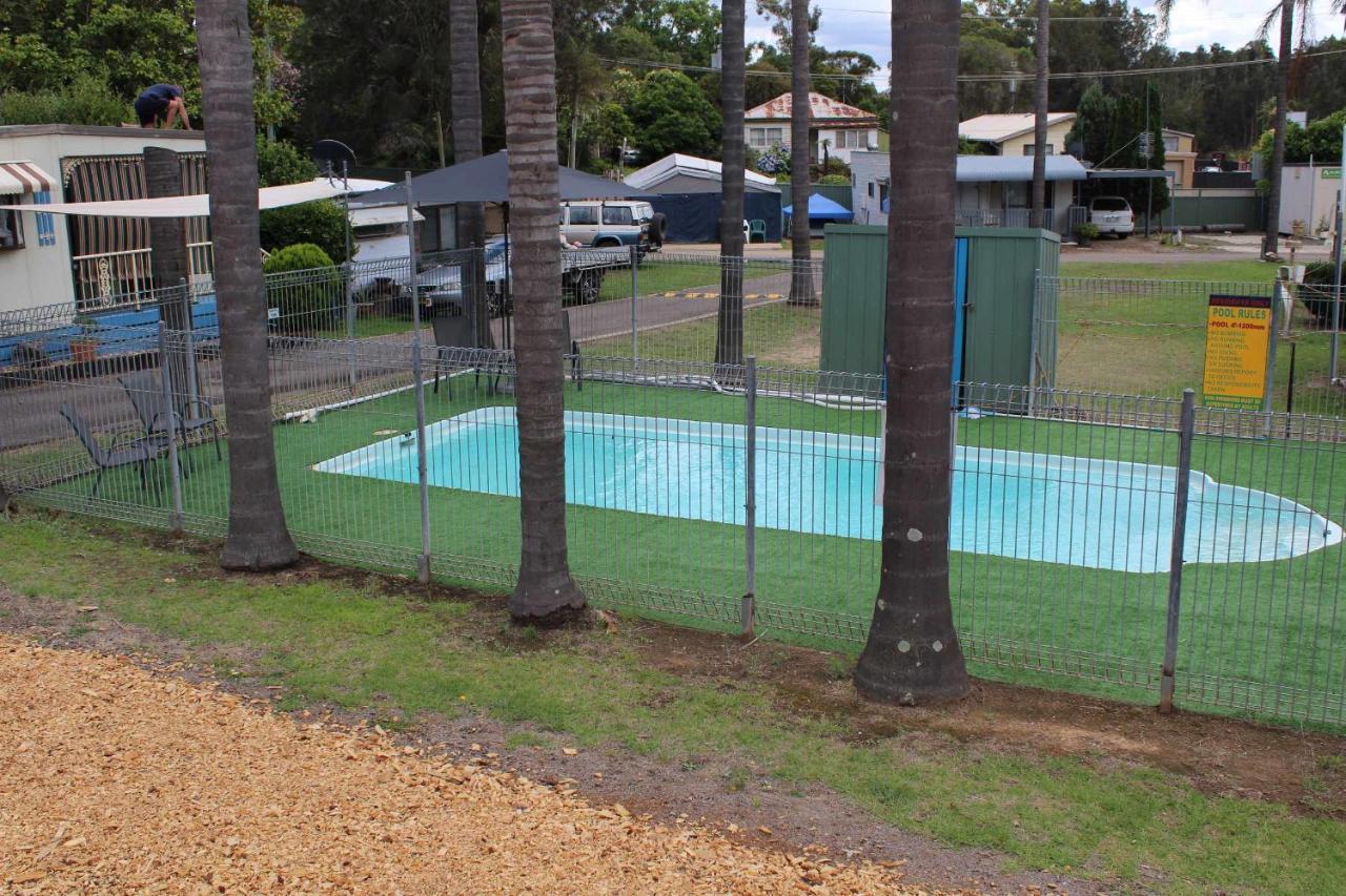 Batemans Bay Holiday Park & Hostel Екстериор снимка