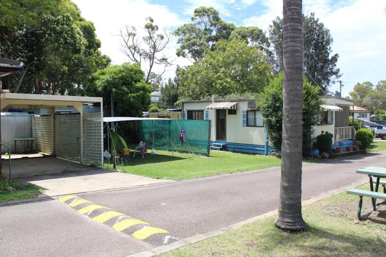 Batemans Bay Holiday Park & Hostel Екстериор снимка