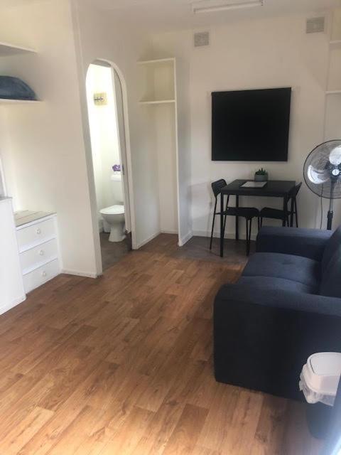 Batemans Bay Holiday Park & Hostel Екстериор снимка