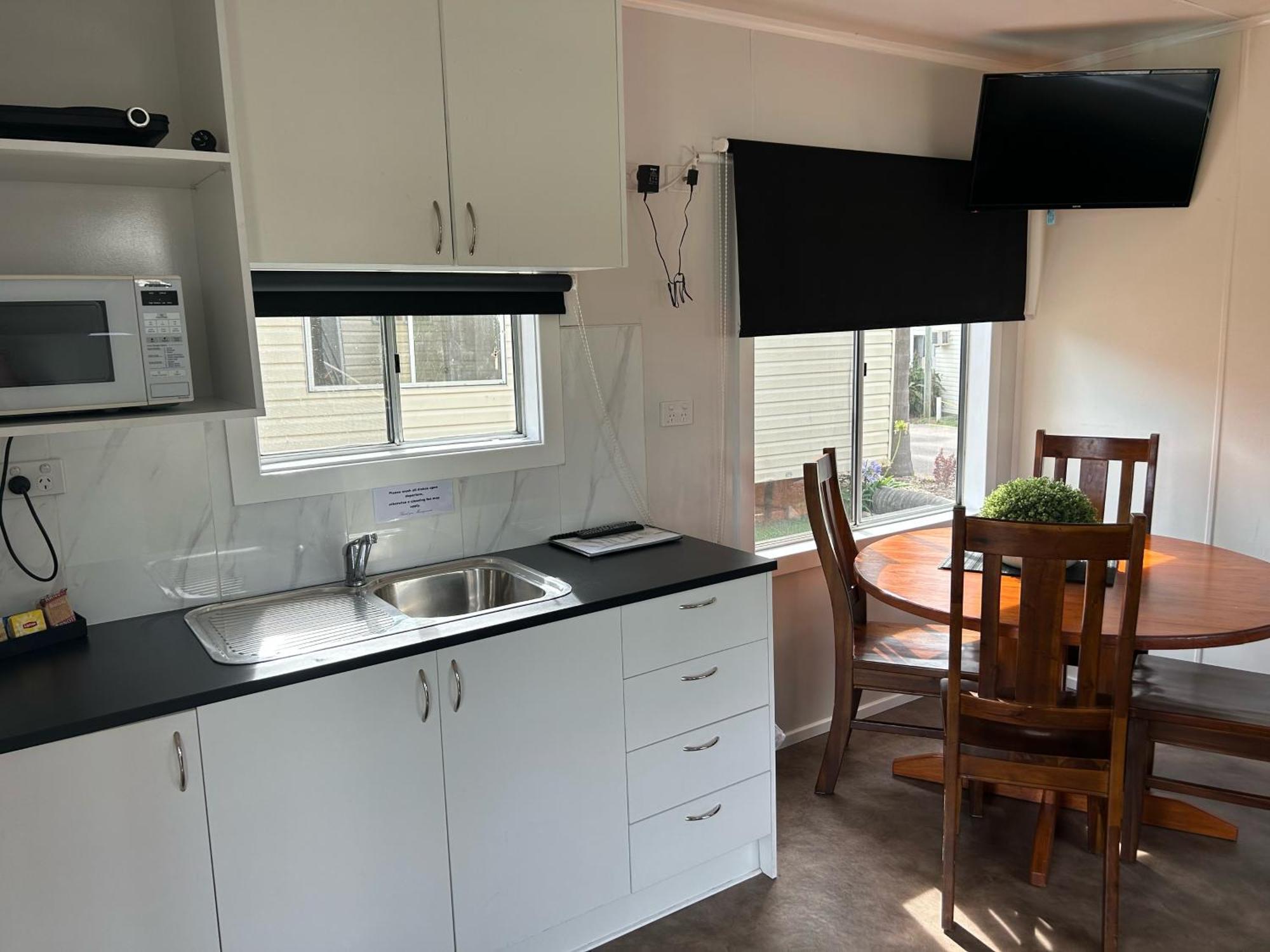 Batemans Bay Holiday Park & Hostel Екстериор снимка