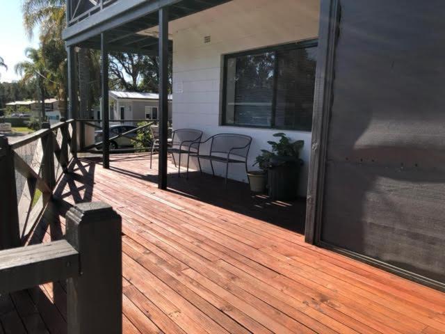 Batemans Bay Holiday Park & Hostel Екстериор снимка