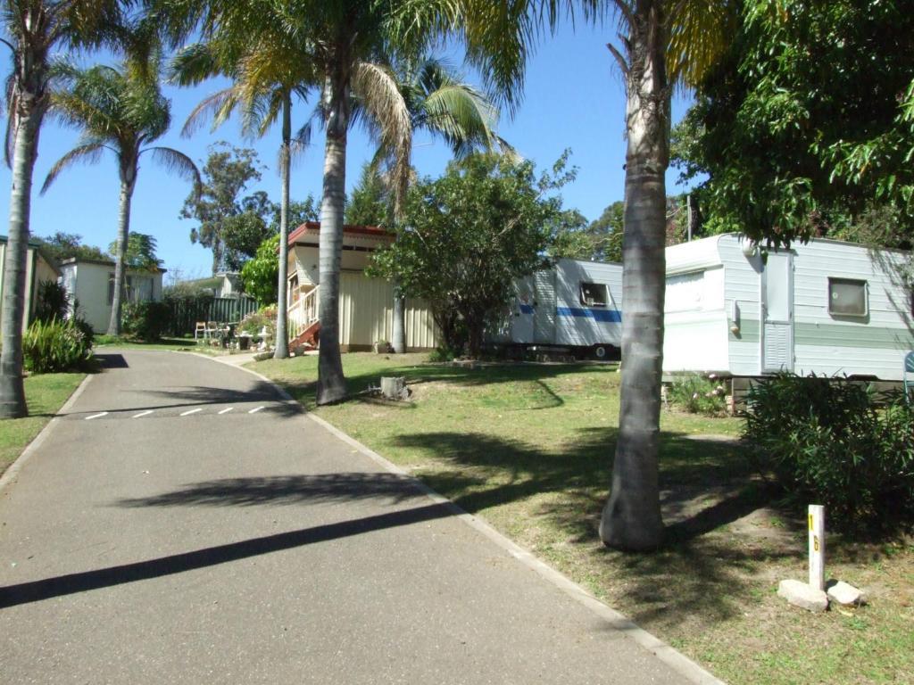 Batemans Bay Holiday Park & Hostel Екстериор снимка